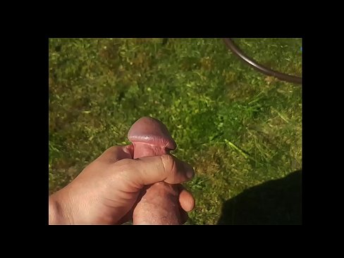 ❤️ Bidh hottie a 'faighinn a pussy pinc fucked agus cums le squirt ann an gàrradh samhraidh ❤❌ Pornografach aig gd.freepornhdonlinegay.ru ❌❤